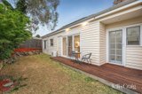 https://images.listonce.com.au/custom/160x/listings/12a-byrne-road-bayswater-north-vic-3153/117/01810117_img_15.jpg?N_NAvcZ_vU0