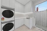 https://images.listonce.com.au/custom/160x/listings/12a-hatter-street-pascoe-vale-south-vic-3044/683/01899683_img_12.jpg?sPe_TB_jcME