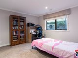 https://images.listonce.com.au/custom/160x/listings/12a-kathy-court-mooroolbark-vic-3138/693/01524693_img_10.jpg?r8hF17Jec1k