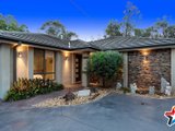 https://images.listonce.com.au/custom/160x/listings/12a-kathy-court-mooroolbark-vic-3138/693/01524693_img_19.jpg?Ww3qZfzGU8w