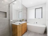 https://images.listonce.com.au/custom/160x/listings/12a-kookaburra-street-altona-vic-3018/956/01203956_img_12.jpg?Oz7e1ep6RAg