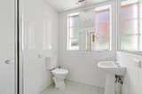 https://images.listonce.com.au/custom/160x/listings/12a59-queens-road-melbourne-vic-3004/470/01780470_img_03.jpg?l_9YrzbtmHc