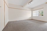 https://images.listonce.com.au/custom/160x/listings/12a59-queens-road-melbourne-vic-3004/470/01780470_img_06.jpg?zgx0McY3lwY
