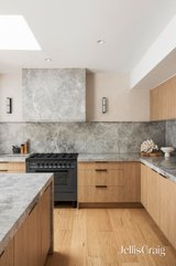 https://images.listonce.com.au/custom/160x/listings/13-15-granard-avenue-park-orchards-vic-3114/479/01915479_img_08.jpg?cnEcqxiyovg