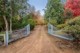 https://images.listonce.com.au/custom/160x/listings/13-15-lewis-road-healesville-vic-3777/560/01705560_img_11.jpg?70KQV3M4pZ8