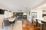 https://images.listonce.com.au/custom/160x/listings/13-5-omar-street-templestowe-lower-vic-3107/274/01549274_img_04.jpg?FdtCjSoTwFE