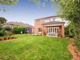 https://images.listonce.com.au/custom/160x/listings/13-agnes-street-mont-albert-vic-3127/717/01743717_img_09.jpg?S-B_DG9Y9NI