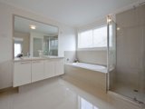 https://images.listonce.com.au/custom/160x/listings/13-agnes-street-mont-albert-vic-3127/717/01743717_img_11.jpg?wzbNTG_jokw