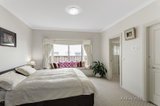 https://images.listonce.com.au/custom/160x/listings/13-avendon-boulevard-glen-waverley-vic-3150/925/00562925_img_08.jpg?B4YYctmyrMI