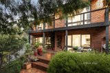 https://images.listonce.com.au/custom/160x/listings/13-barriedale-court-eltham-vic-3095/271/01430271_img_14.jpg?a3o6GOxApVw