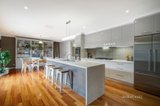 https://images.listonce.com.au/custom/160x/listings/13-bellington-drive-alfredton-vic-3350/092/01565092_img_02.jpg?l3g2lln9pOU