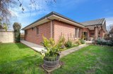 https://images.listonce.com.au/custom/160x/listings/13-bellington-drive-alfredton-vic-3350/092/01565092_img_25.jpg?BU9R72uFXkQ