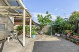 https://images.listonce.com.au/custom/160x/listings/13-blazey-street-richmond-vic-3121/820/01184820_img_02.jpg?ZxS7OtEFFDk