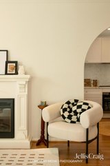 https://images.listonce.com.au/custom/160x/listings/13-bronhill-road-ringwood-east-vic-3135/600/01820600_img_06.jpg?3ob3Zrqp1To