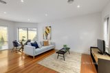 https://images.listonce.com.au/custom/160x/listings/13-bronte-court-hampton-vic-3188/359/01075359_img_03.jpg?BL6kR3S5LZ0