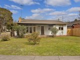 https://images.listonce.com.au/custom/160x/listings/13-brosnan-crescent-strathmore-vic-3041/496/00847496_img_08.jpg?w_uvMGBB3s8