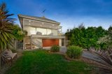 https://images.listonce.com.au/custom/160x/listings/13-byron-street-canterbury-vic-3126/904/00450904_img_08.jpg?Dp8JlxzeQfE