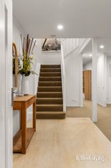 https://images.listonce.com.au/custom/160x/listings/13-carmen-close-eltham-vic-3095/660/01912660_img_03.jpg?hLS9kxc5f5E