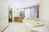 https://images.listonce.com.au/custom/160x/listings/13-chappell-drive-wantirna-south-vic-3152/383/01659383_img_10.jpg?E1aYJLpPQp0