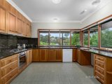 https://images.listonce.com.au/custom/160x/listings/13-chippendale-court-templestowe-vic-3106/102/00995102_img_06.jpg?qidAP_AOtIU