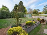 https://images.listonce.com.au/custom/160x/listings/13-christa-court-lilydale-vic-3140/176/01524176_img_19.jpg?Sei3A3gNYsw