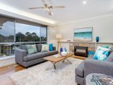 https://images.listonce.com.au/custom/160x/listings/13-cole-court-box-hill-north-vic-3129/444/01743444_img_03.jpg?CuHB-MxPI_c