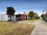 https://images.listonce.com.au/custom/160x/listings/13-collingwood-road-newport-vic-3015/256/01203256_img_08.jpg?tT61UQHgLQI