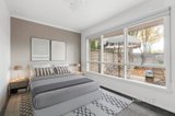 https://images.listonce.com.au/custom/160x/listings/13-colville-court-herne-hill-vic-3218/571/01534571_img_05.jpg?yNEcVeMK5v4