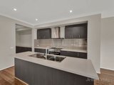 https://images.listonce.com.au/custom/160x/listings/13-crestwood-avenue-macleod-vic-3085/865/01782865_img_02.jpg?zvjATFVkA7g