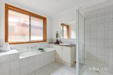 https://images.listonce.com.au/custom/160x/listings/13-douglas-court-altona-meadows-vic-3028/219/01816219_img_05.jpg?7VNpq1kHscs