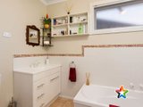 https://images.listonce.com.au/custom/160x/listings/13-dunoon-street-mooroolbark-vic-3138/697/01524697_img_10.jpg?PYZuIdzk_mg