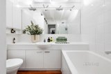 https://images.listonce.com.au/custom/160x/listings/13-durham-street-albert-park-vic-3206/239/01741239_img_17.jpg?-xeUyavZpmc