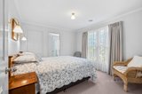 https://images.listonce.com.au/custom/160x/listings/13-earnshaw-street-woodend-vic-3442/813/01607813_img_08.jpg?vjGxcIP_BxQ