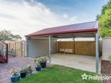 https://images.listonce.com.au/custom/160x/listings/13-erskine-ridge-mooroolbark-vic-3138/955/01524955_img_10.jpg?YJulKwdy0oU