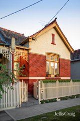 https://images.listonce.com.au/custom/160x/listings/13-evansdale-road-hawthorn-vic-3122/767/01988767_img_03.jpg?NmGVTJ8TG-o