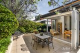 https://images.listonce.com.au/custom/160x/listings/13-evansdale-road-hawthorn-vic-3122/767/01988767_img_12.jpg?NKS7DpDW8lc