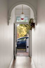https://images.listonce.com.au/custom/160x/listings/13-fenwick-street-thornbury-vic-3071/789/01915789_img_02.jpg?NECh1ev226s