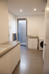 https://images.listonce.com.au/custom/160x/listings/13-fulham-road-alphington-vic-3078/026/01648026_img_02.jpg?VabcHQLplm8