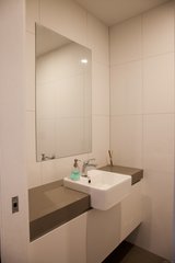 https://images.listonce.com.au/custom/160x/listings/13-fulham-road-alphington-vic-3078/026/01648026_img_08.jpg?1rL7AzD7ujg