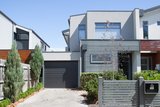 https://images.listonce.com.au/custom/160x/listings/13-fulham-road-alphington-vic-3078/026/01648026_img_18.jpg?NJJwCdS25sw