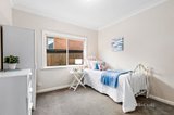 https://images.listonce.com.au/custom/160x/listings/13-glenview-road-doncaster-east-vic-3109/045/01251045_img_09.jpg?zYf2qLR_YZA