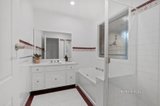 https://images.listonce.com.au/custom/160x/listings/13-guinevere-parade-glen-waverley-vic-3150/747/01704747_img_10.jpg?Ew9ZuCMbqBU