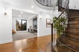 https://images.listonce.com.au/custom/160x/listings/13-gwynne-street-mount-waverley-vic-3149/529/01718529_img_07.jpg?ozfJA_hkVM0