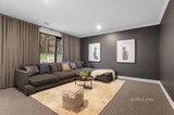 https://images.listonce.com.au/custom/160x/listings/13-gwynne-street-mount-waverley-vic-3149/529/01718529_img_10.jpg?QRIMIZKzicg