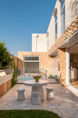 https://images.listonce.com.au/custom/160x/listings/13-hakatere-street-northcote-vic-3070/818/01723818_img_13.jpg?p8lPeRyteAE