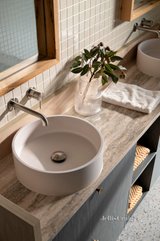 https://images.listonce.com.au/custom/160x/listings/13-hakatere-street-northcote-vic-3070/818/01723818_img_19.jpg?8dZC3NYrJek