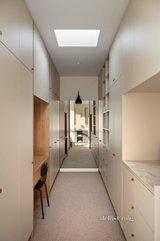 https://images.listonce.com.au/custom/160x/listings/13-hakatere-street-northcote-vic-3070/818/01723818_img_20.jpg?DZTi5QYtS1c