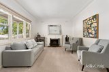 https://images.listonce.com.au/custom/160x/listings/13-hanson-street-niddrie-vic-3042/910/01901910_img_05.jpg?hmo-sOktyCY