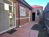 https://images.listonce.com.au/custom/160x/listings/13-harry-street-thornbury-vic-3071/255/01740255_img_02.jpg?lFsUlew6htM