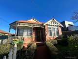 https://images.listonce.com.au/custom/160x/listings/13-harry-street-thornbury-vic-3071/255/01740255_img_03.jpg?8Dw-tL0SeeE